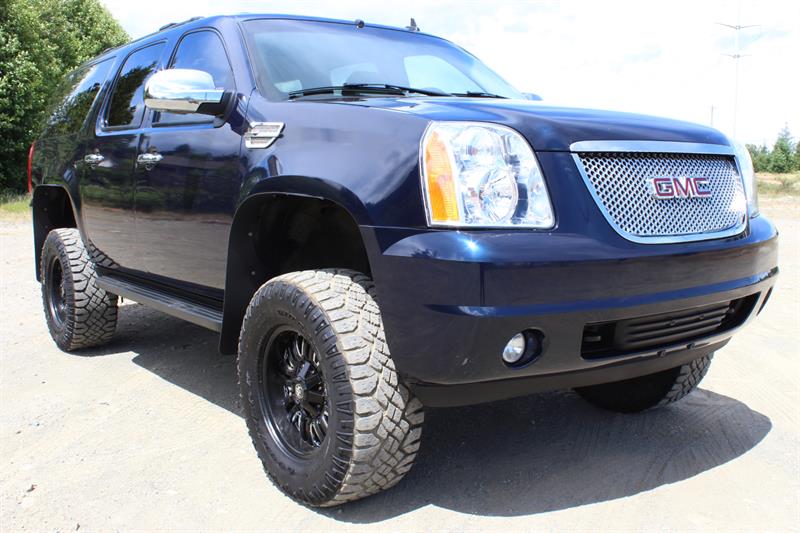 Fits 2010, 2010, 2011, 2012, 2013, 2014 GMC Yukon, Yukon XL Passenger Side Lean Back Perforated Leather Seat Cover Black